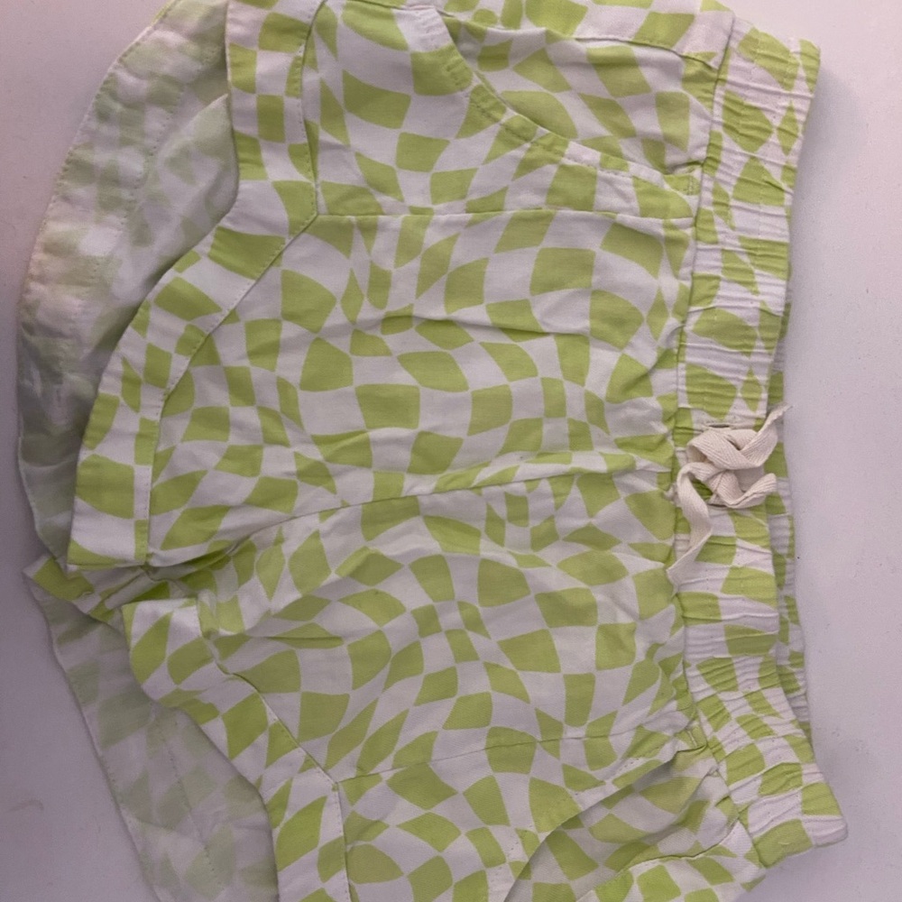 Billabong shorts kids size large